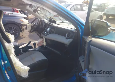 2018 Toyota Rav4 Xle from USA, damaged, VIN JTMWFREV2JJ738766